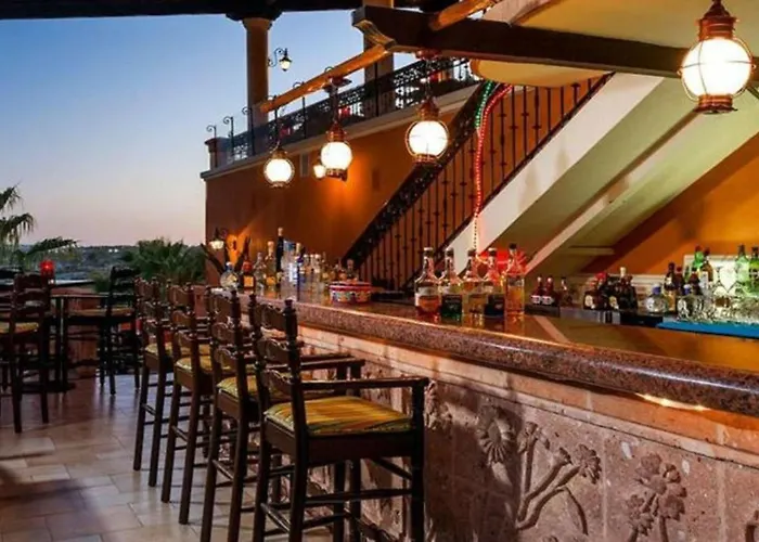 Apartment Hacienda Del Mar Owner Ocean Luxury 1br2b Request Date- By Clay & Lisa